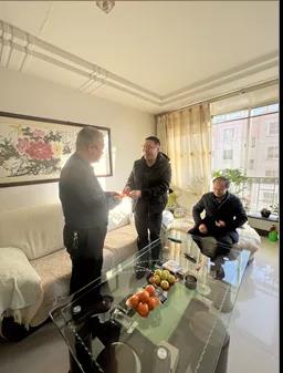 春節(jié)前夕酒泉市國資委領(lǐng)導(dǎo)看望慰問敦煌種業(yè)老干部老黨員、困難職工