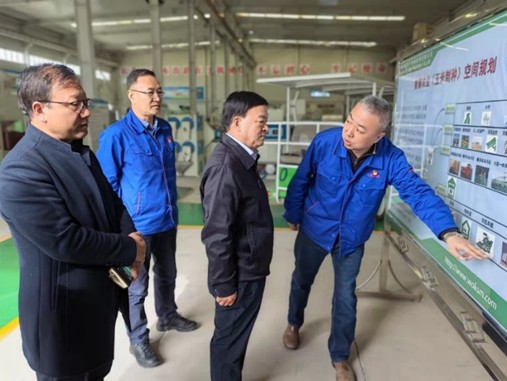 敦煌種業(yè)黨委書記、董事長劉興斌等到奧凱種機(jī)、慶和農(nóng)業(yè)公司洽談交流